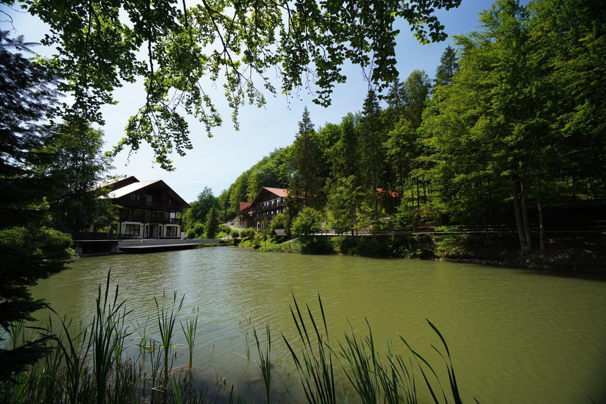 Hotel Ozero Vita Nizhniy Studenyy Exterior photo